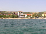 House is just 20m from the sea...